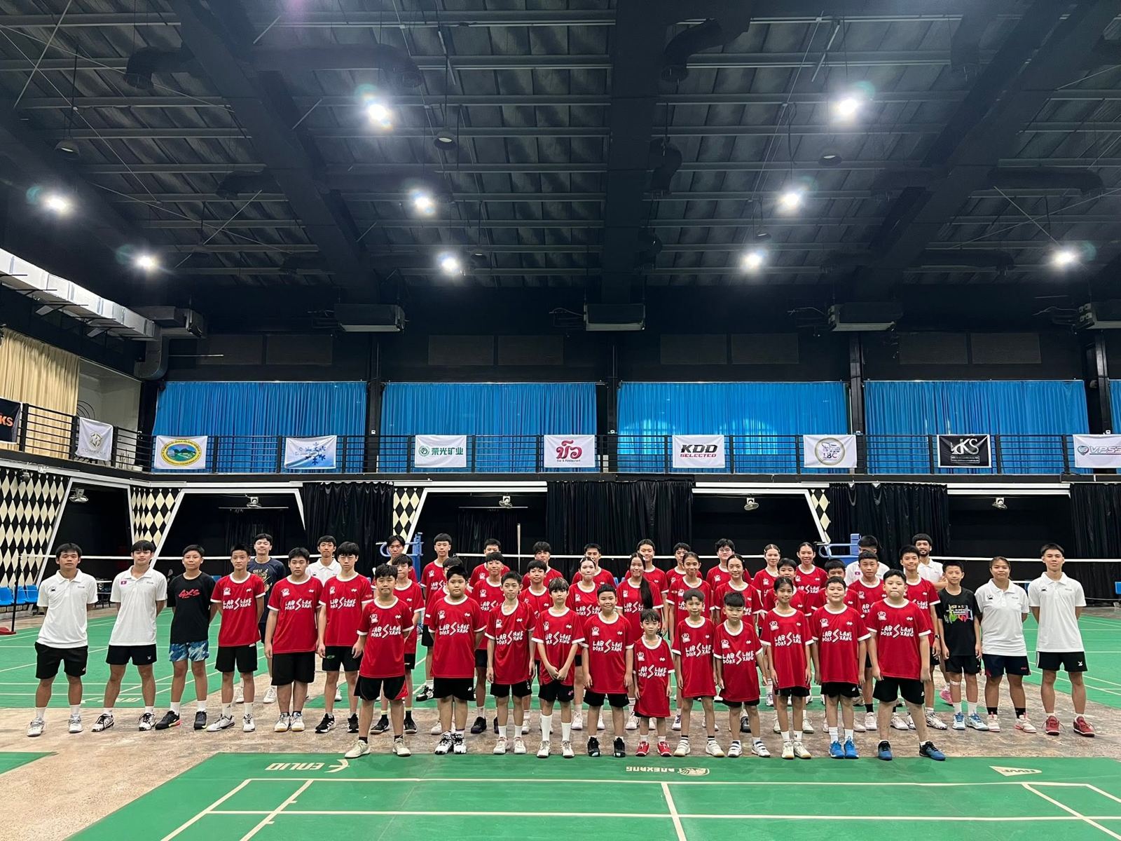 The Labdork training squad lined up on court